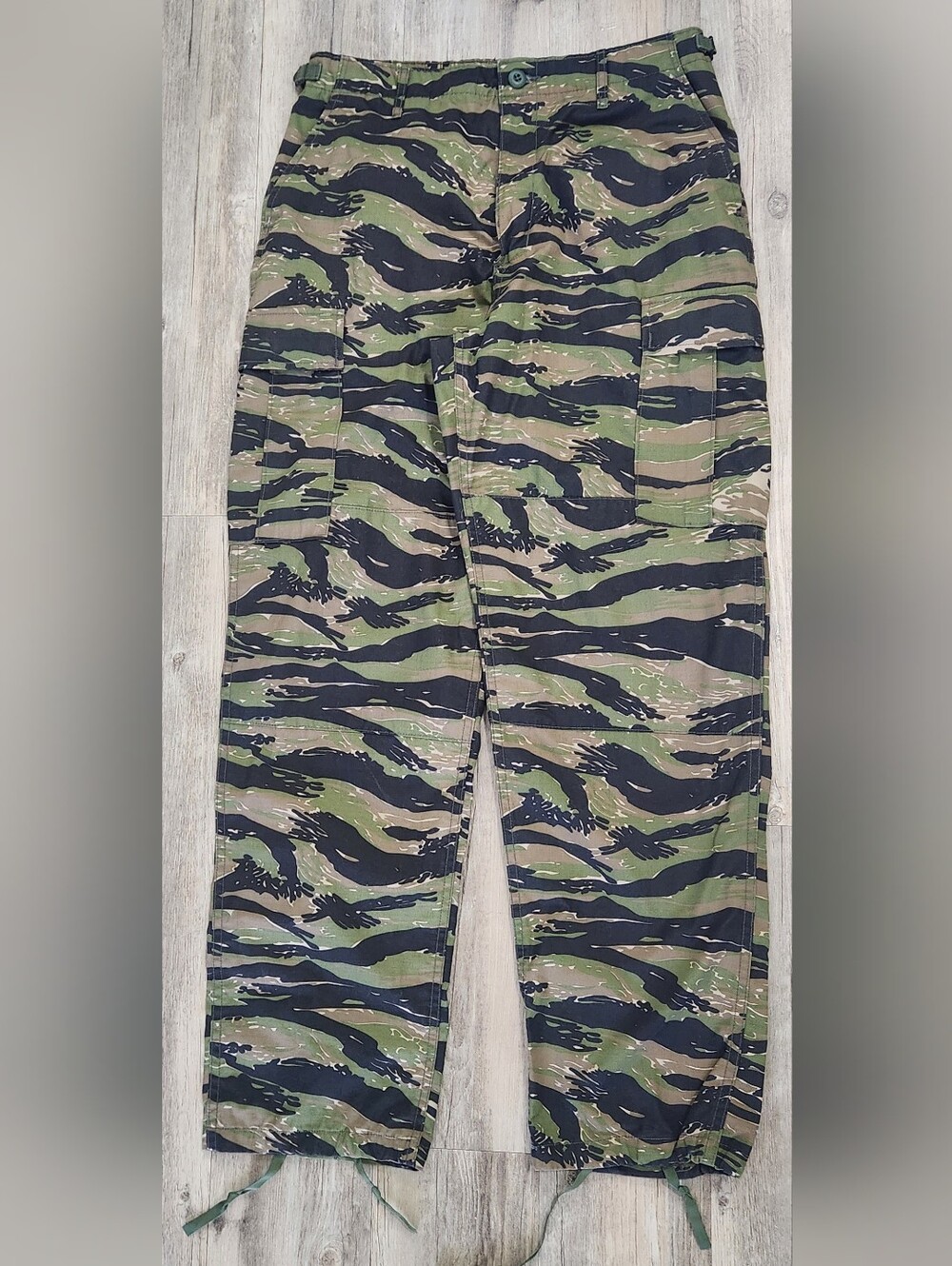 Propper Men's Tiger Stripe Cargo Pants - Green/Black/Brown size Medium regular